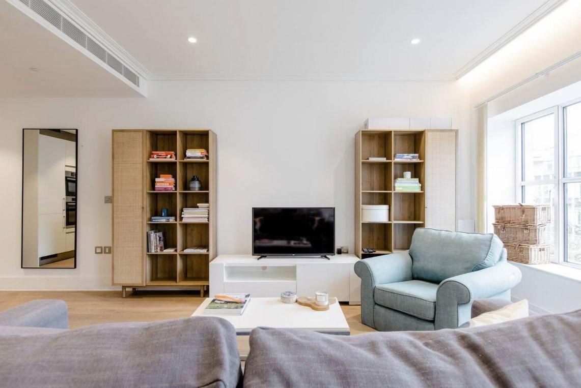 Home Stay - Coven Garden London Ngoại thất bức ảnh